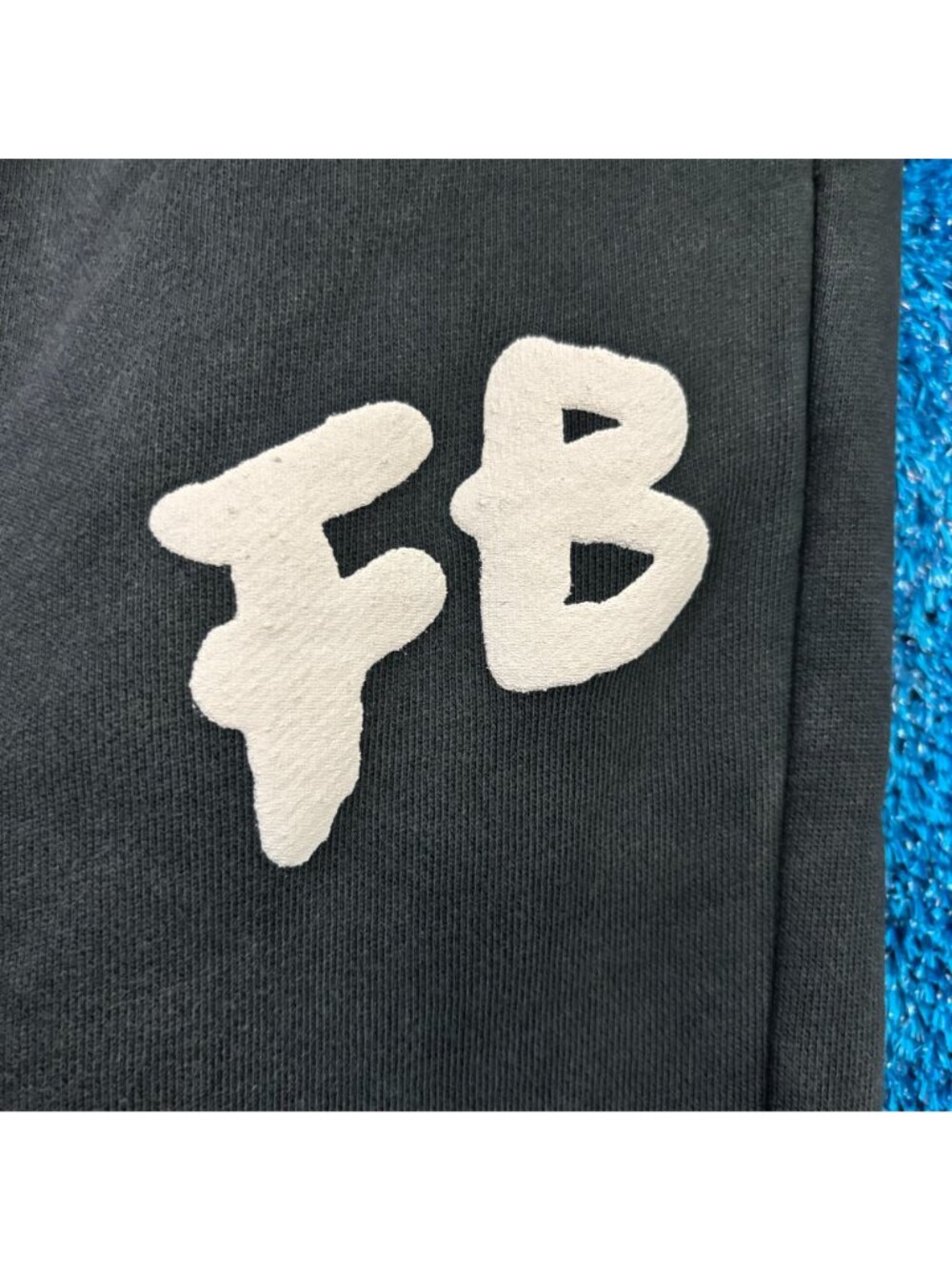 Fenty Beauty by Rihanna Initials Logo Oversized Sweatpants S - Picture 2 of 4